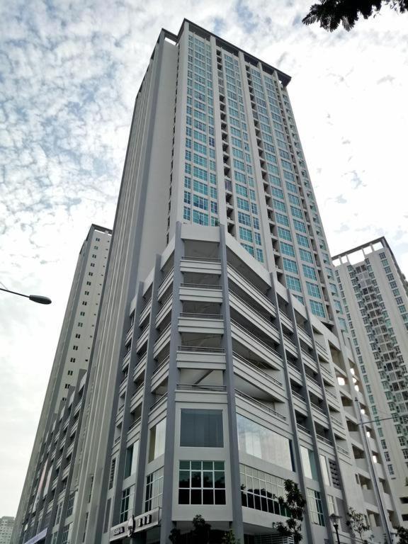 Strait Garden Suites X Ace Pro @ George Town Jelutong Экстерьер фото